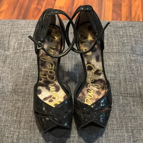 NWOT Sam Edelman Black Sequin Paisley Platform Shoe - Picture 1 of 5